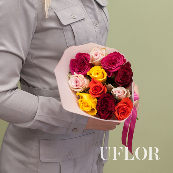 11 роз Кения